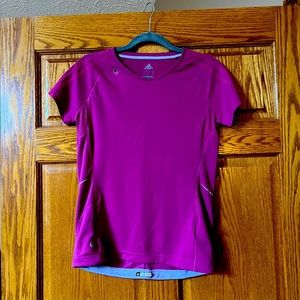 Women’s Adidas Supernova running shirt. Has small side pocket. Size M. Like new.